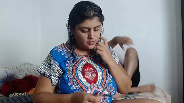 AlyDenalioficial online show from February 5, 5:31 pm