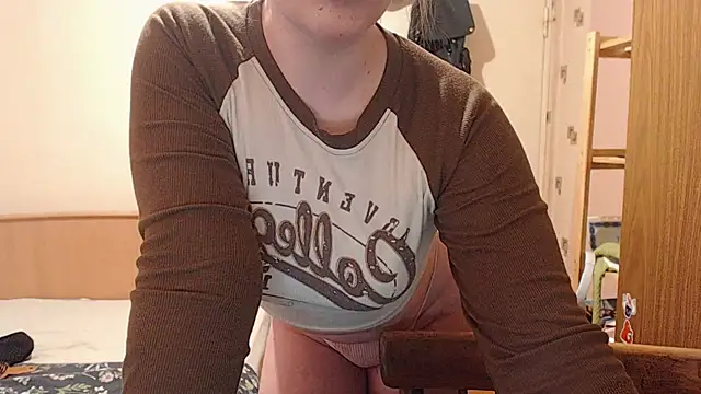 Snapshot of Chmiri_cb chatting on January 27, 4:20 am Chmiri cb online show from January 27, 4:20 am