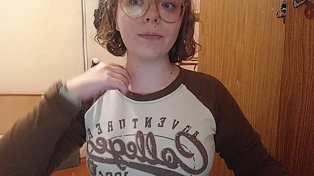 Snapshot of Chmiri_cb chatting on January 31, 12:29 pm Chmiri cb online show from January 31, 12:29 pm