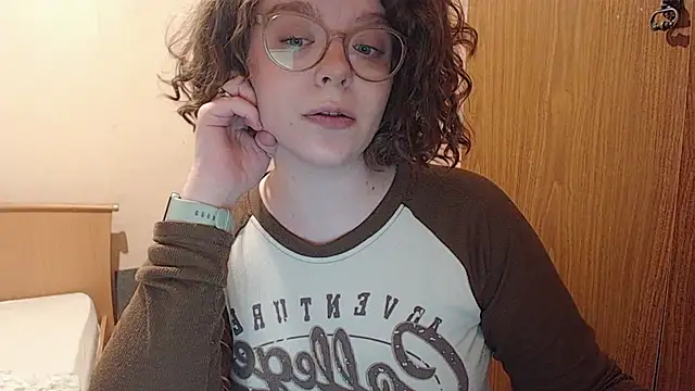 Snapshot of Chmiri_cb chatting on February 7, 12:28 pm Chmiri cb online show from February 7, 12:28 pm