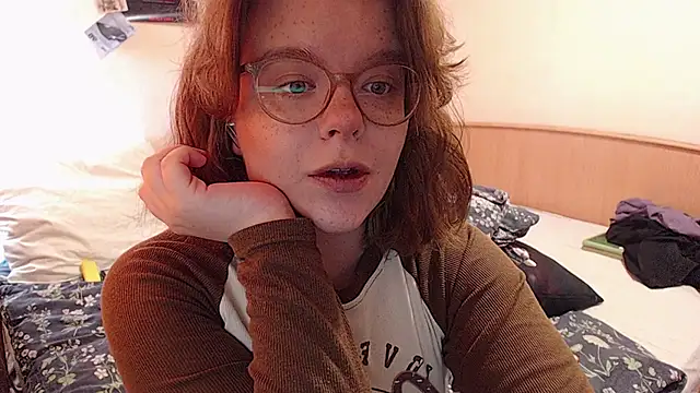 Snapshot of Chmiri_cb chatting on September 17, 7:21 am Chmiri cb online show from September 17, 7:21 am