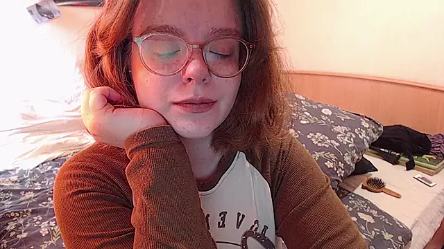 Snapshot of Chmiri_cb chatting on September 20, 8:37 am Chmiri cb online show from September 20, 8:37 am