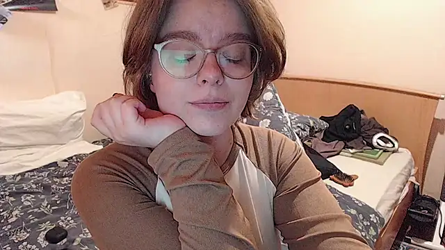 Snapshot of Chmiri_cb chatting on September 26, 11:47 am Chmiri cb online show from September 26, 11:47 am