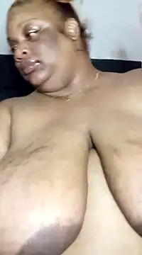 Snapshot of NaughtyHottieBBW chatting on March 23, 2:15 am NaughtyHottieBBW online show from March 23, 2:15 am