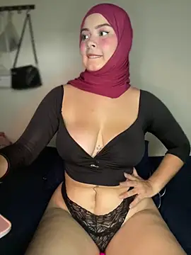 aneesa darzi online show from March 11, 5:24 pm