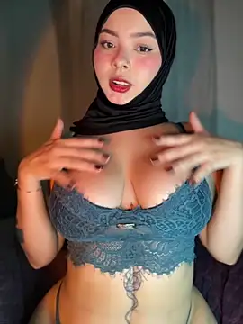 aneesa darzi online show from October 18, 11:05 pm