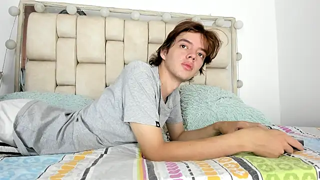 Snapshot of daniel_hot03 chatting on January 16, 1:26 pm daniel hot03 online show from January 16, 1:26 pm