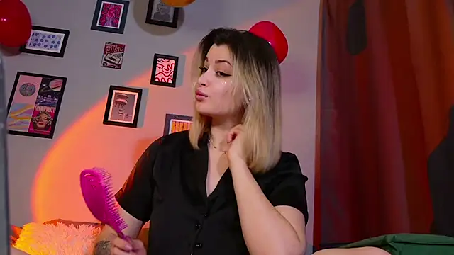 LancasterLady online show from February 9, 11:58 am