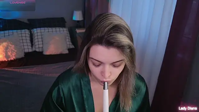 LancasterLady online show from November 28, 11:57 am