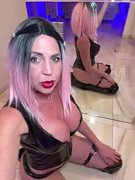 Snapshot of Kate-monroe chatting on February 5, 5:53 pm Kate-monroe online show from February 5, 5:53 pm