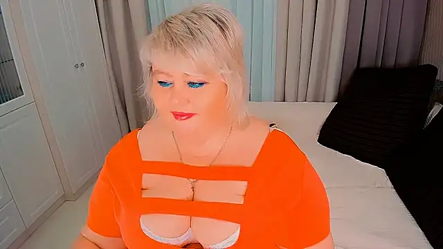 BIGTITSBBW online show from January 19, 8:30 pm