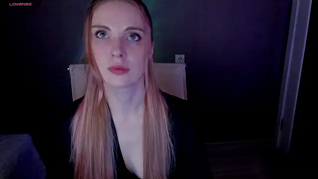 Snapshot of Aqualen chatting on November 11, 12:16 pm Aqualen online show from November 11, 12:16 pm