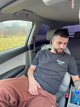 ElChapoGuzman95 online show from November 19, 7:19 am