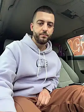 ElChapoGuzman95 online show from February 9, 6:50 am