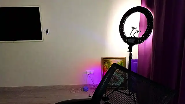  comefeelme  online show from December 21, 6:37 pm