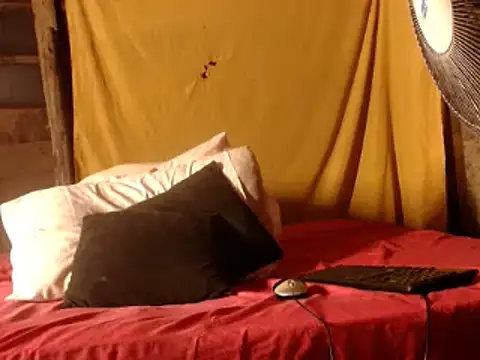 Snapshot of blackcherryx1 chatting on January 8, 9:00 am blackcherryx1 online show from January 8, 9:00 am