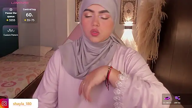 Snapshot of shayla_18 chatting on January 16, 9:41 pm shayla 18 online show from January 16, 9:41 pm