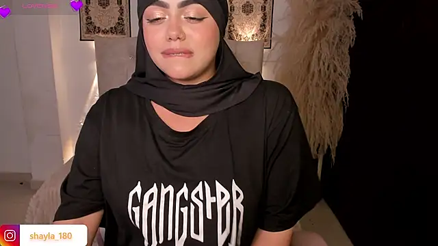 Snapshot of shayla_18 chatting on July 6, 9:50 pm shayla 18 online show from July 6, 9:50 pm