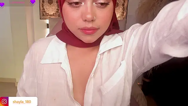 Snapshot of shayla_18 chatting on July 29, 12:03 pm shayla 18 online show from July 29, 12:03 pm