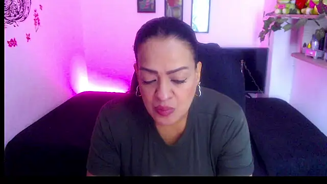 menfismuller2 online show from November 20, 5:12 pm