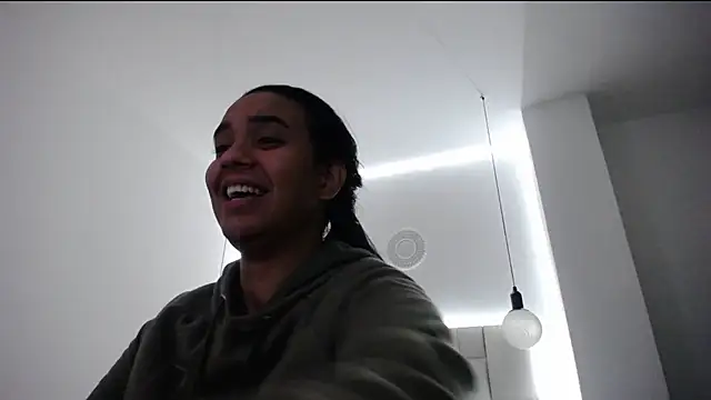 tiffany  pink online show from February 9, 7:09 pm