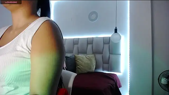 tiffany  pink online show from February 11, 7:16 pm