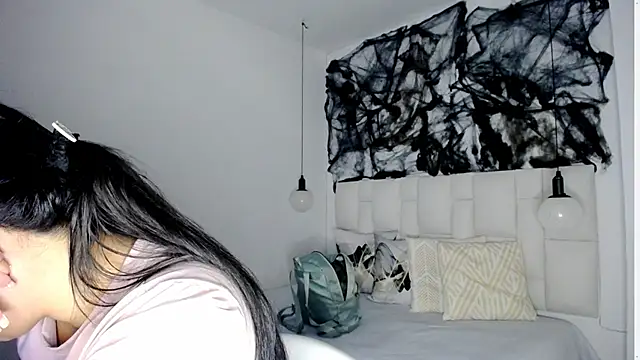 tiffany  pink online show from October 12, 7:57 pm