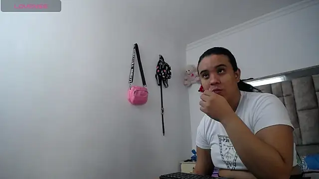 tiffany  pink online show from December 2, 9:10 pm