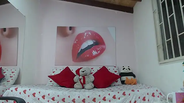 Cheryl JONES online show from December 31, 6:16 am