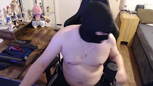 Snapshot of sweetsmile93 chatting on March 2, 9:54 pm sweetsmile93 online show from March 2, 9:54 pm