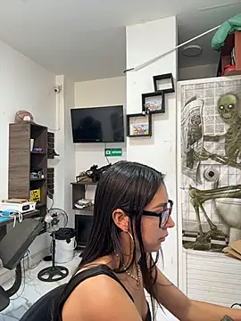  alabina  online show from January 7, 3:25 pm