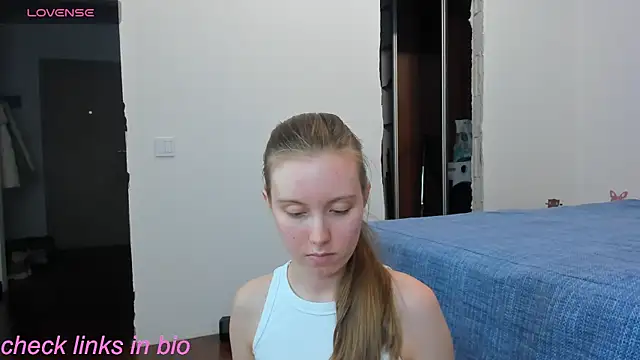 Snapshot of Peggy_Beauty chatting on July 20, 5:59 pm Peggy Beauty online show from July 20, 5:59 pm