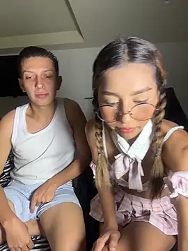 coraline Ro online show from June 20, 2:58 am