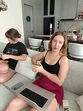 Nura n Sarah online show from January 18, 5:00 am