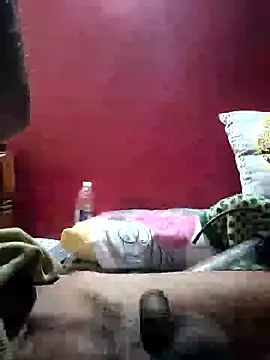 Snapshot of maroodick chatting on December 14, 12:11 am maroodick online show from December 14, 12:11 am