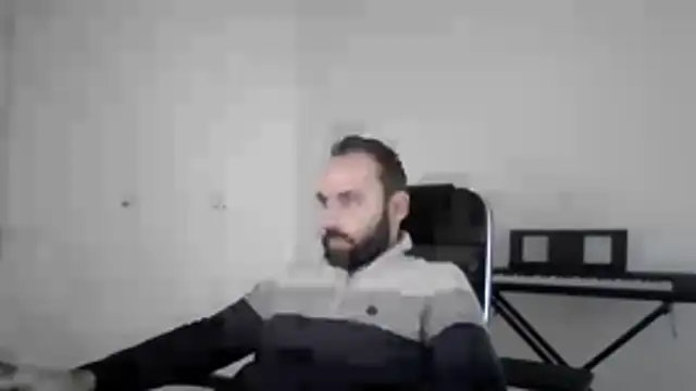 Snapshot of joaodias_97 chatting on February 25, 5:33 pm joaodias 97 online show from February 25, 5:33 pm