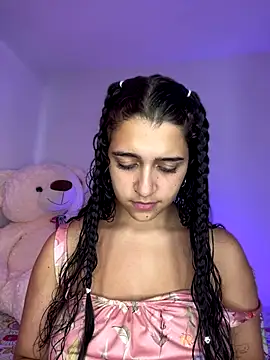 Alicia Ruiz online show from November 6, 6:09 pm