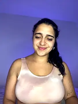 Alicia Ruiz online show from November 10, 10:20 pm