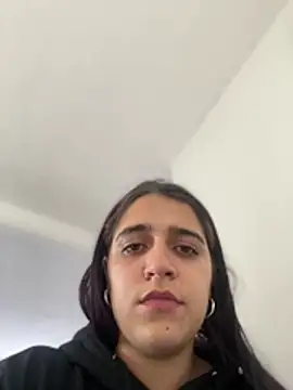 Alicia Ruiz online show from February 11, 6:02 pm