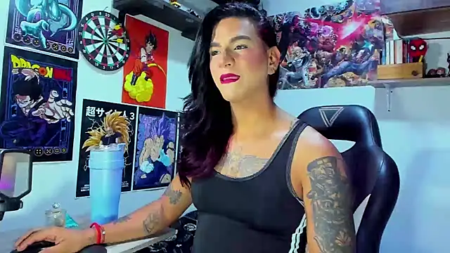 Snapshot of dariell_smokesexx chatting on July 3, 5:30 pm dariell smokesexx online show from July 3, 5:30 pm