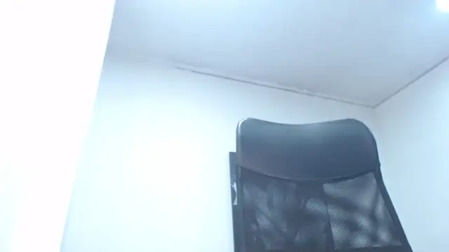 camilleDiaz16 online show from March 28, 8:30 pm