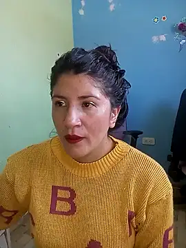 Snapshot of nammy__dirtyhott chatting on December 14, 7:25 pm nammy dirtyhott online show from December 14, 7:25 pm