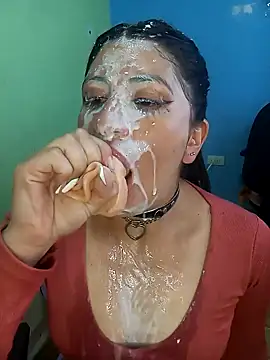 Snapshot of nammy__dirtyhott chatting on January 22, 4:55 pm nammy dirtyhott online show from January 22, 4:55 pm