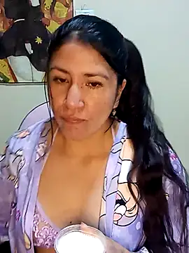 Snapshot of nammy__dirtyhott chatting on November 20, 2:39 pm nammy dirtyhott online show from November 20, 2:39 pm