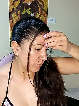 Snapshot of nammy__dirtyhott chatting on December 4, 1:20 pm nammy dirtyhott online show from December 4, 1:20 pm