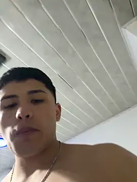 Snapshot of MatiasKorn chatting on June 14, 10:06 am MatiasKorn online show from June 14, 10:06 am