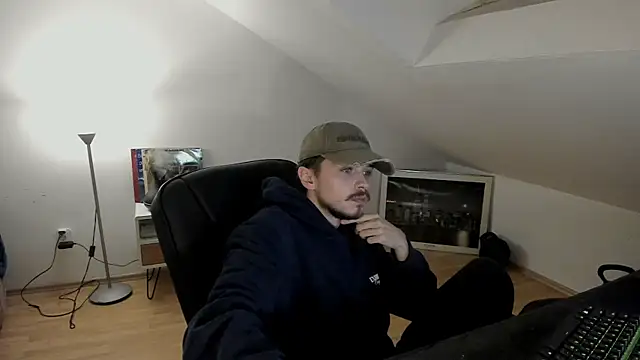 naked psy online show from October 25, 11:10 pm