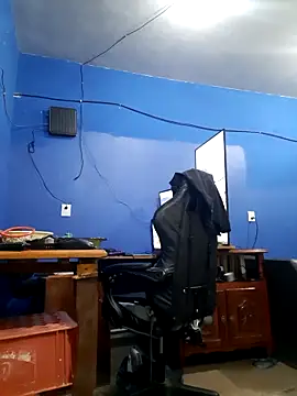 Snapshot of ElmaCannon chatting on November 12, 5:35 pm ElmaCannon online show from November 12, 5:35 pm