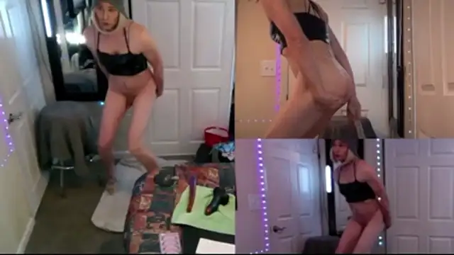 Snapshot of ashleysimmons chatting on October 17, 4:04 am ashleysimmons online show from October 17, 4:04 am