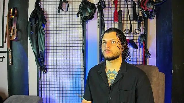 Twisted Fantasy online show from March 6, 12:19 pm